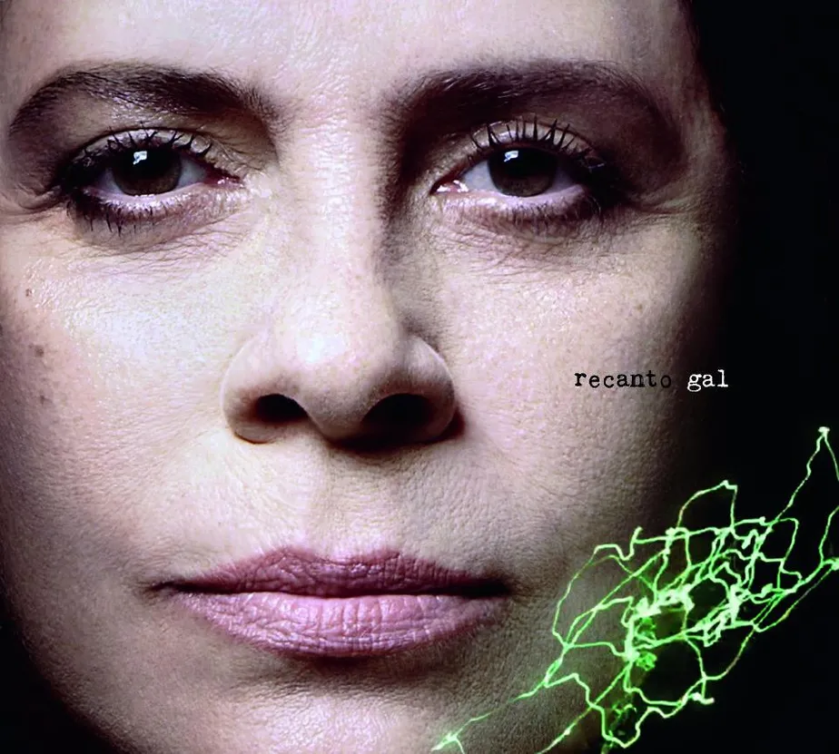 Álbum Recanto, de 2011.