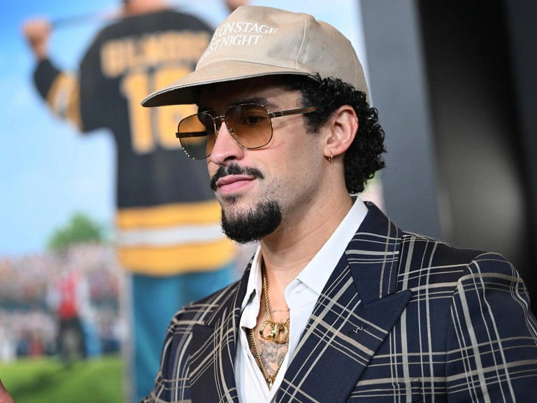 EUA enviarão agentes de imigração para o Super Bowl LX após anúncio de Bad Bunny como atração