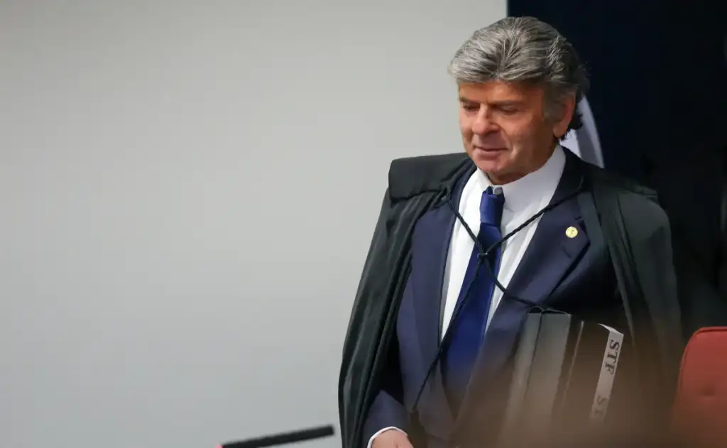 Pedido foi apresentado no momento em que o colegiado está julgando o Núcleo 4 da trama golpista, formada por acusados de disseminar mentiras contra as eleições