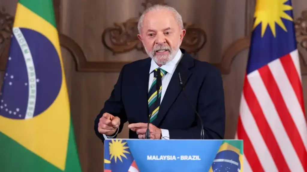 Lula anuncia avanço em negociações com EUA e previsão de fim de negociações em "poucos dias", com saldo positivo