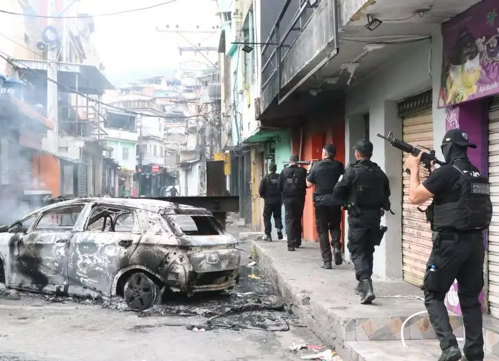 Operação Contenção