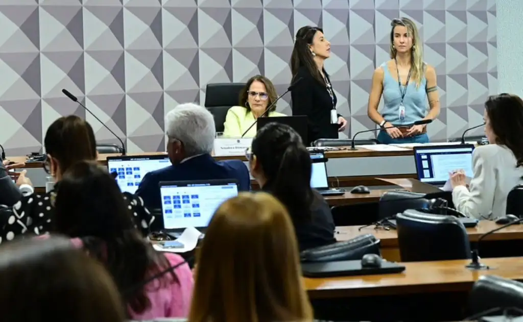 Senado em votação sobre aborto