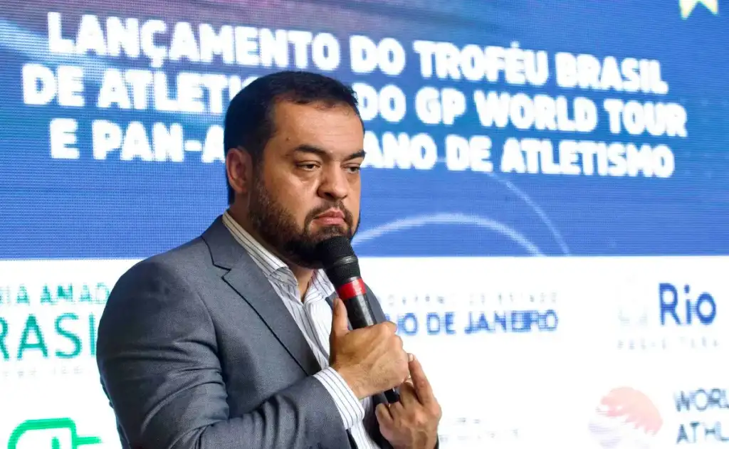 Governador repassou relatórios confidenciais de segurança pública à agência estadunidense; Lindbergh pede afastamento