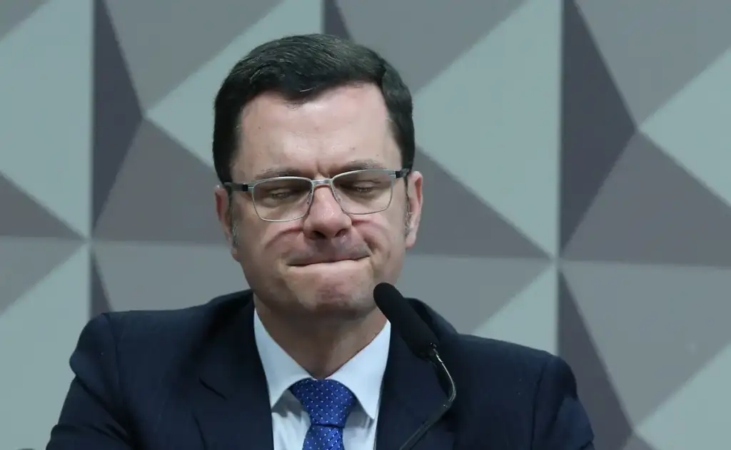 É a primeira vez na história do Brasil em que militares de alta patente são condenados e presos por tentarem um golpe de estado