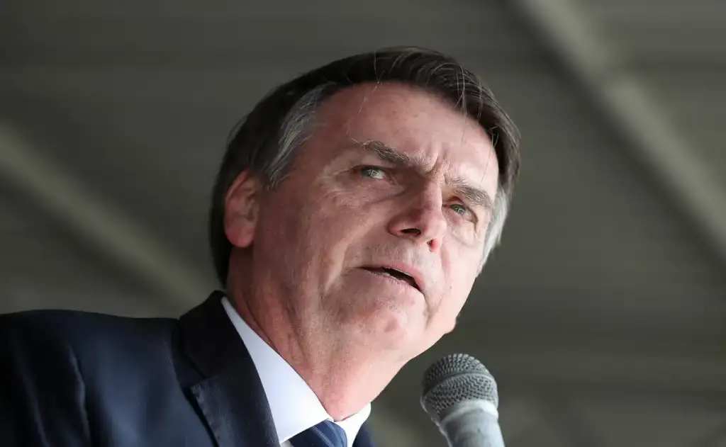 A princípio, Bolsonaro e outros réus não têm direito a princípio, Bolsonaro e outros réus não têm direito a um num novo recurso para levar caso para o plenário