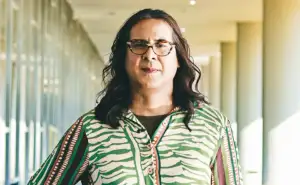 “Carregamos a esquerda nas costas”, diz Duda Salabert, ao rebater críticas às pautas identitárias