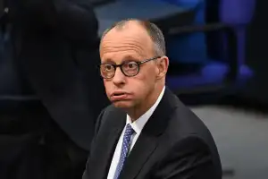 Após falar mal de Belém, Primeiro-ministro alemão reclama da qualidade do pão em visita a Angola