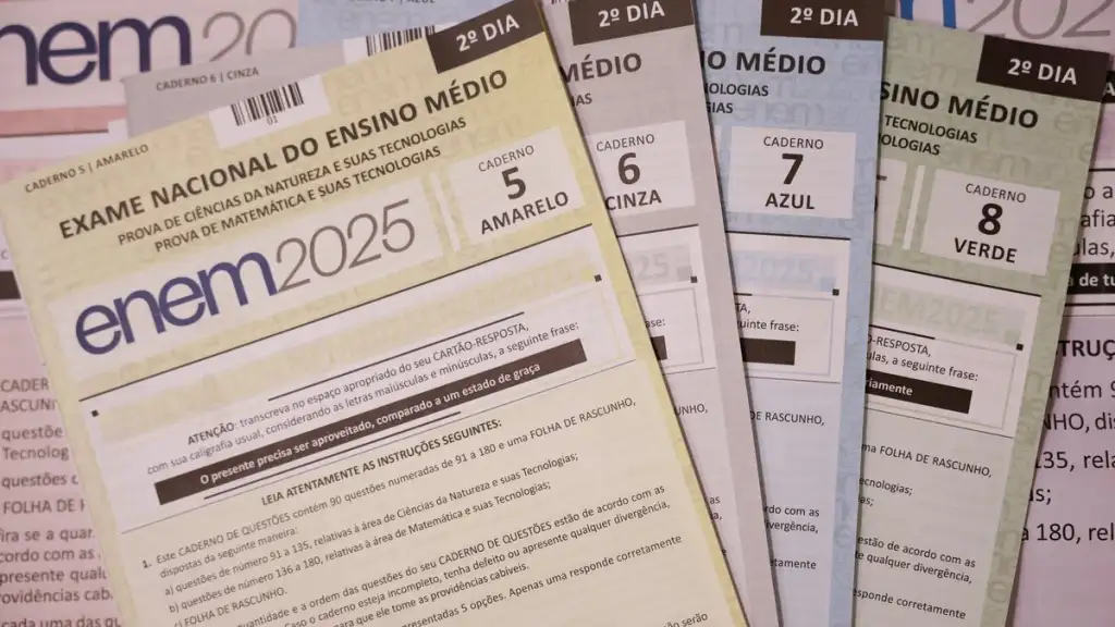 MEC anula três questões do Enem 2025 após suspeita de vazamento; PF investiga caso