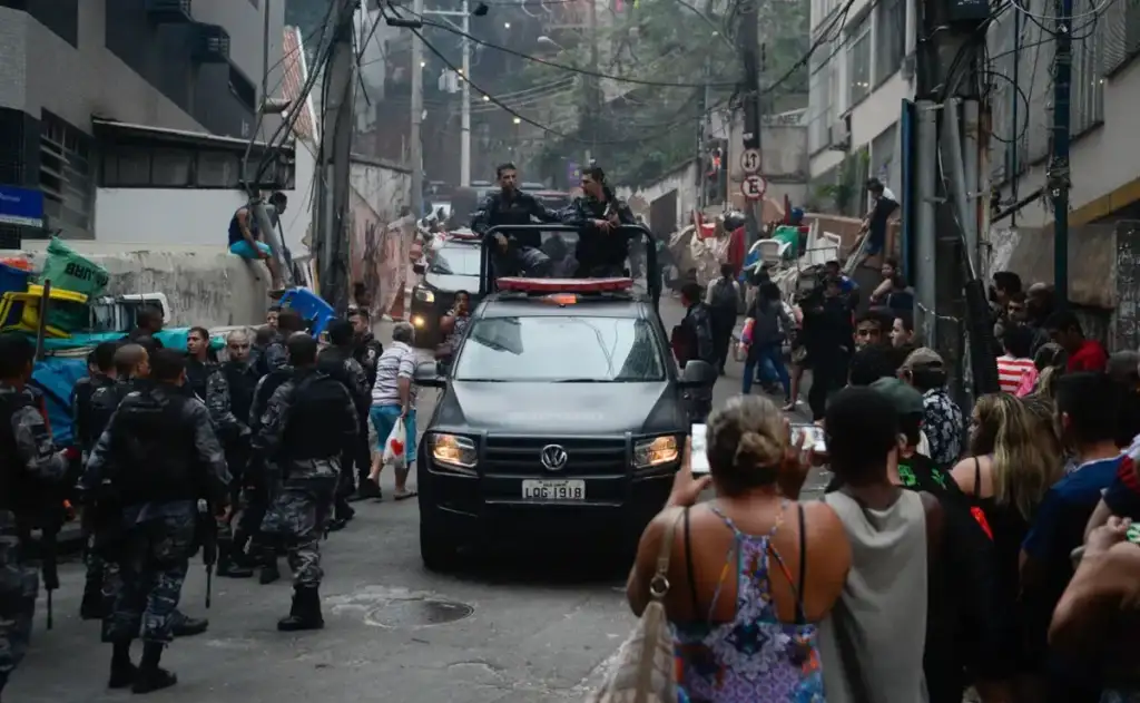 Operação Contenção