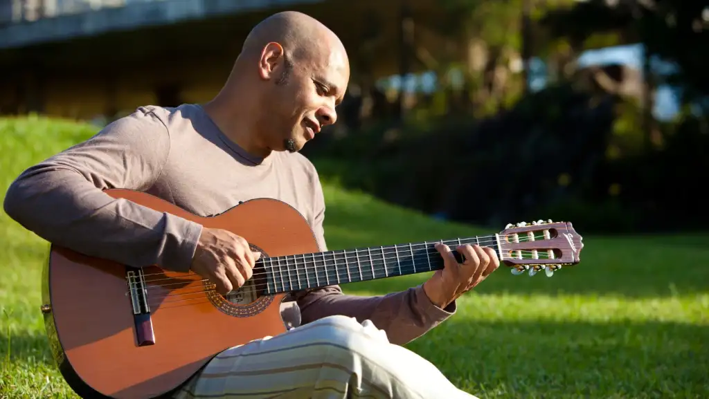 Álbum "Vander Lee, Voz e Violão - Vol. 1" chega às plataformas digitais